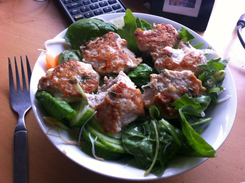 chicken bun cha and salad